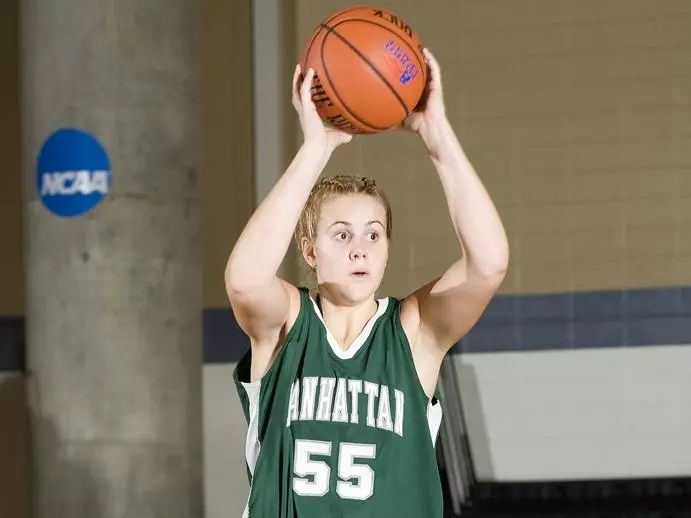 Manhattan Suffers 45-41 Setback Against Loyola